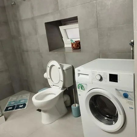 Sea Breeze New Vaporia Syros *